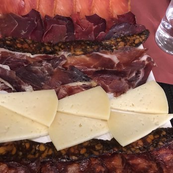 Alhambra - Spanish meat plate with cheese - Spanish Near Me - Madrid, M Alhambra - Spanish meat plate with cheese - Spanish Near Me - Madrid, M