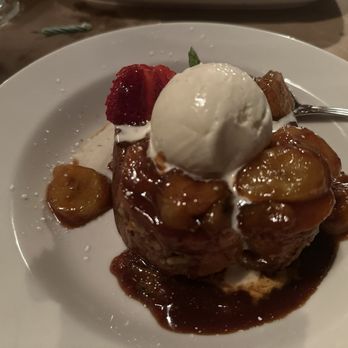 Heirloom Tavern - Banana bread pudding with coffee ice cream and caramel sauce - Bars Near Me - Glen Head, New York