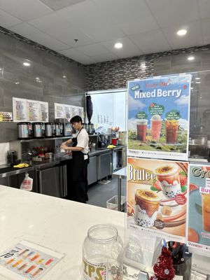 Sharetea Clackamas by null