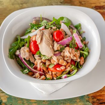 Da Damaso - Posillipo Salad
Arugula, cherry tomatoes, red onions, borlotti beans and tuna - Italian Near Me - Staten Island, New York Da Damaso - Posillipo Salad
Arugula, cherry tomatoes, red onions, borlotti beans and tuna - Italian Near Me - Staten Island, New York