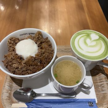 Nana's Green Tea - Beef Sukiyaki and a Oat Matcha Latte - Desserts Near Me - Bellevue, Washington Nana's Green Tea - Beef Sukiyaki and a Oat Matcha Latte - Desserts Near Me - Bellevue, Washington