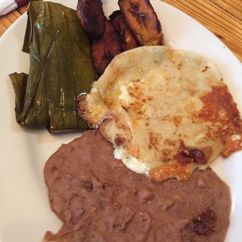 El Pulgarcito de America - El Tipico Traditional Salvadoran plate - Mexican Near Me - Abilene, Texas