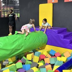 FunZ Trampoline Park