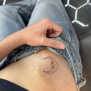Inked Key West - Tattoo on my hip - Tattoo Near Me - Key West, Florida