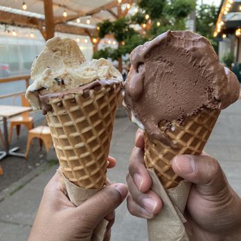 Nutty Squirrel Gelato - Magnolia - Nutty squirrel and chocolate - Gelato Near Me - Seattle, Washington
