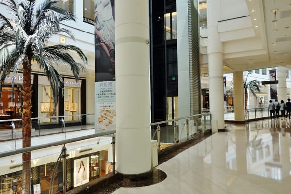 Breeze Center by null