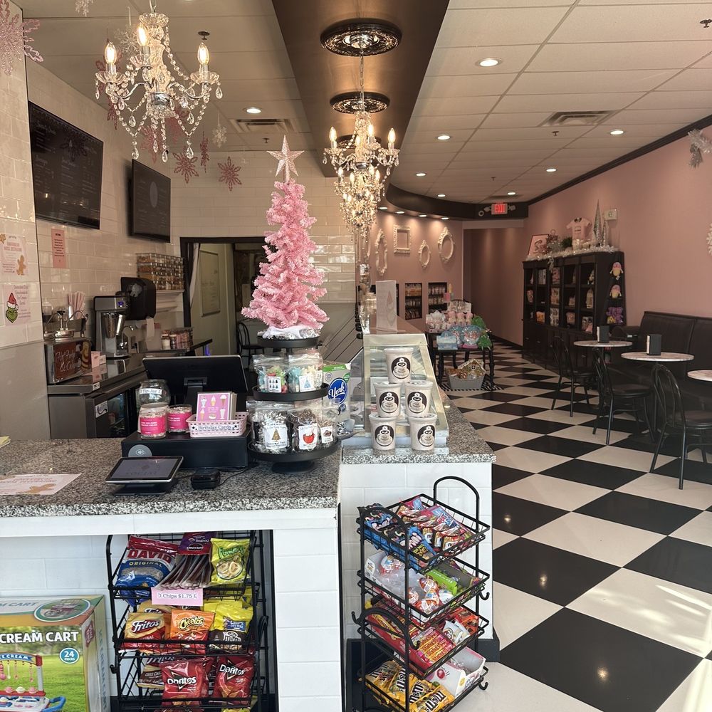 Ice Cream Social - Adorable store! - Ice Cream & Frozen Yogurt Near Me - Cumming, Georgia Ice Cream Social - Adorable store! - Ice Cream & Frozen Yogurt Near Me - Cumming, Georgia