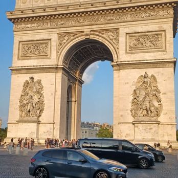 Ville de Paris - Local Flavor Near Me