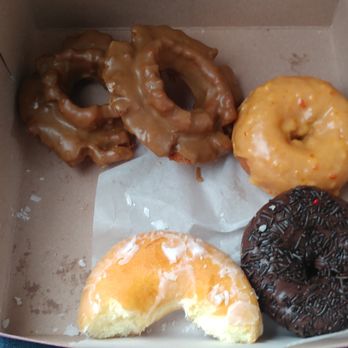 Eller's Donut House - This is appropriate fuel for surfing, right? I mean... right?! #nomnom - Donuts Near Me - Santa Barbara, California Eller's Donut House - This is appropriate fuel for surfing, right? I mean... right?! #nomnom - Donuts Near Me - Santa Barbara, California