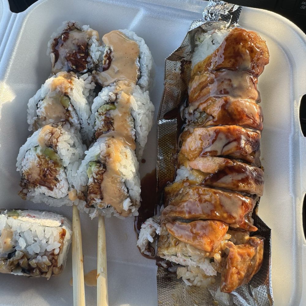 Roll & Teriyaki - Baked salmon roll, California roll, and teriyaki chicken plate - Japanese Near Me - Paramount, California Roll & Teriyaki - Baked salmon roll, California roll, and teriyaki chicken plate - Japanese Near Me - Paramount, California