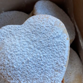 Alfahope - a box of heart shaped pastries - Desserts Near Me Alfahope - a box of heart shaped pastries - Desserts Near Me