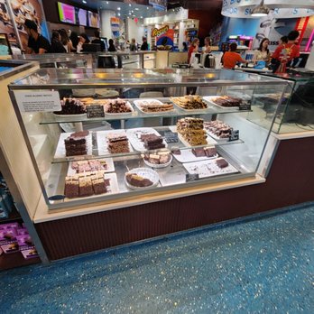 Hershey’s Chocolate World - Chocolatiers & Shops Near Me - Las Vegas, Nevada Hershey’s Chocolate World - Chocolatiers & Shops Near Me - Las Vegas, Nevada