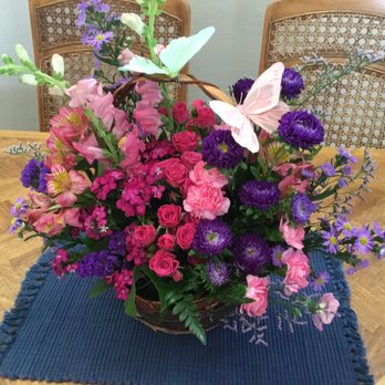 The Flower Company - Country Basket Blooms - Florists Near Me - Palm Desert, California The Flower Company - Country Basket Blooms - Florists Near Me - Palm Desert, California