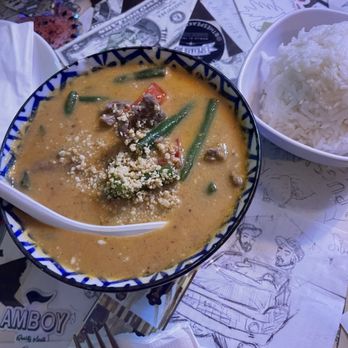 The Silver Lake House - Thai Near Me - Los Angeles, California The Silver Lake House - Thai Near Me - Los Angeles, California