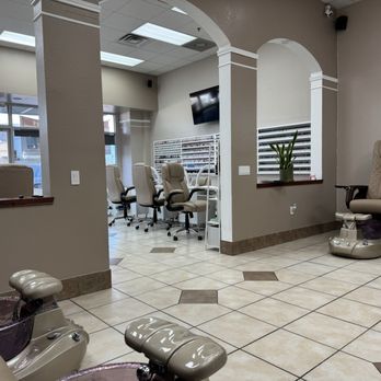 Amore Nail Salon - Interior seats - Nail Salons Near Me - Cedar Park, Texas
