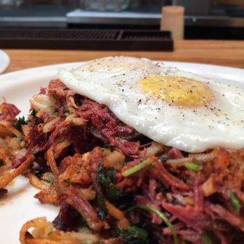 Gravy - Corned beef hash - highly recommended! - American Near Me - Portland, Oregon