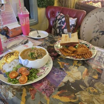 Jin Tea House - Thai Chicken Curry with White Rice, Omelet and salad. Plate #2, is a Burger with Waffle Fries. - Bubble Tea Near Me - West Covina, California Jin Tea House - Thai Chicken Curry with White Rice, Omelet and salad. Plate #2, is a Burger with Waffle Fries. - Bubble Tea Near Me - West Covina, California