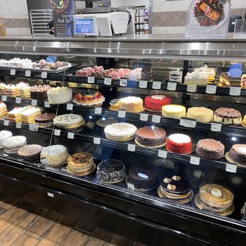 The Fresh Market - Cakes - Grocery Near Me - Guilford, Connecticut