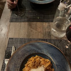 Via Vai - Chianti Classico Lamole di lamole, 2017 (Toscana) Gnocchi Bolognese  Taglioni al Nero con Gamberi