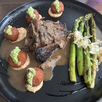 VIM Dining & Desserts - Coriander crusted filet mignon - New American Near Me - Santa Cruz, California VIM Dining & Desserts - Coriander crusted filet mignon - New American Near Me - Santa Cruz, California