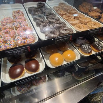 Krispy Kreme - Donuts Near Me - Kahului, Hawaii