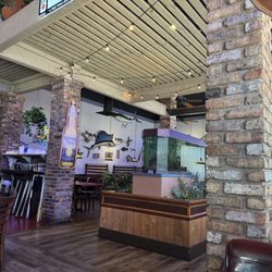 Catfish & Company - Dining room