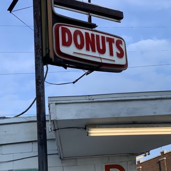 O'fashion Donuts - a donut shop sign - Donuts Near Me - Saint Louis, Missouri O'fashion Donuts - a donut shop sign - Donuts Near Me - Saint Louis, Missouri