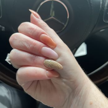 Eagle Nail Spa - Nail Salons Near Me - Fort Worth, Texas