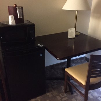 Quality Suites - Shows poor maintenance lack of detail even no interest on the guests. Microwave on top of fridge not plugged to walll - Hotels Near Me - Keizer, Oregon Quality Suites - Shows poor maintenance lack of detail even no interest on the guests. Microwave on top of fridge not plugged to walll - Hotels Near Me - Keizer, Oregon