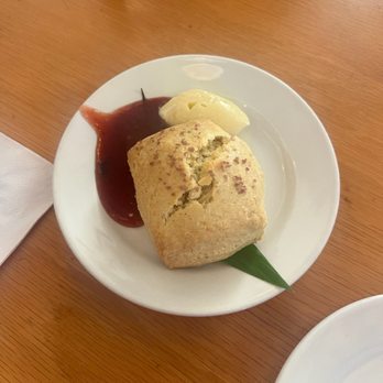 Koko Head Cafe - Vanilla biscuit - special - Breakfast & Brunch Near Me - Honolulu, Hawaii