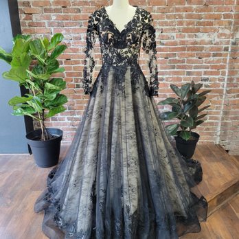 Astraea Bridal - Black Wedding gown by Maggie Sottero
Size 8 - Bridal Near Me - Mount Vernon, Washington