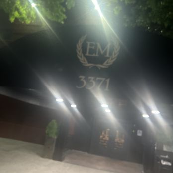 Eastwood Manor Caterers - Outside lights are blinding - Caterers Near Me - Bronx, New York Eastwood Manor Caterers - Outside lights are blinding - Caterers Near Me - Bronx, New York