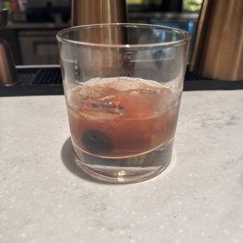 Courtyard by Marriott Bloomington - Black cherry old fashioned. - Hotels Near Me - Bloomington, Indiana