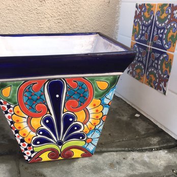 Gonz Decorations - Small Talavera planter for our patio. - Tiling Near Me - Whittier, California Gonz Decorations - Small Talavera planter for our patio. - Tiling Near Me - Whittier, California