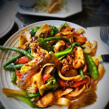 Dynasty Chinese Restaurant - Hand shaved noodles and veggies with egg - if you love noodles and you love veggies this is hands-down an excellent choice! - Chinese Near Me - Sequim, Washington