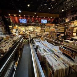 Vinyl Bay 777