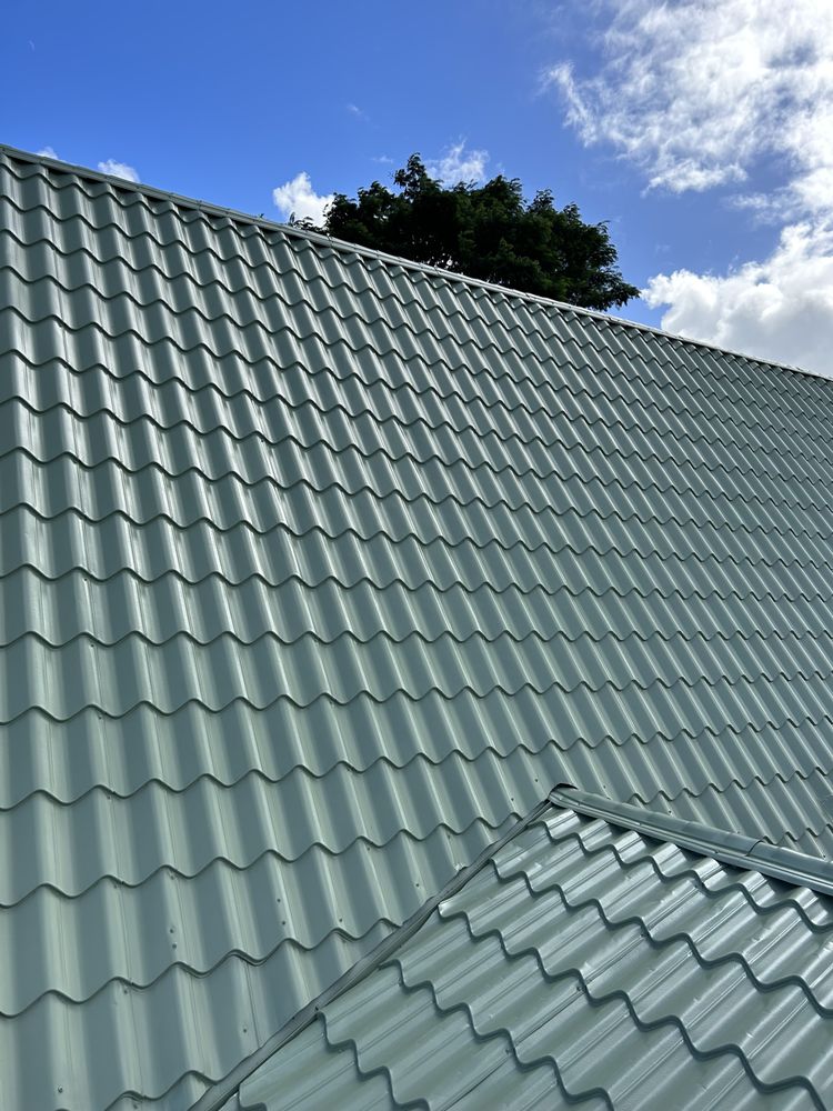 Slide of Advanced Roofing