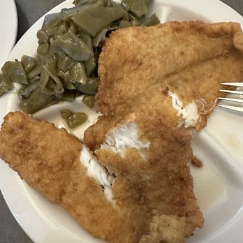 Lizard's Thicket - Fried Flounder Small Plate with green beans and candied yams. - Southern Near Me - Columbia, South Carolina Lizard's Thicket - Fried Flounder Small Plate with green beans and candied yams. - Southern Near Me - Columbia, South Carolina