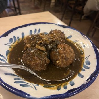 Bar del Pla - Meatballs in squid ink - Tapas Bars Near Me - Barcelona, B Bar del Pla - Meatballs in squid ink - Tapas Bars Near Me - Barcelona, B