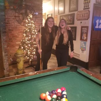Bob's Tavern - The pool table here is as good as any, and the locals were friendly - Beer Bar Near Me - Shelton, Washington