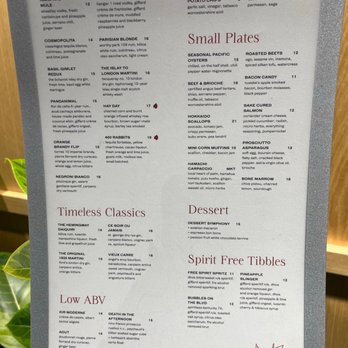 Eleven - Cocktail Bars Near Me - Honolulu, Hawaii