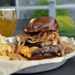 Van Acre - Van Acre Burger with a Spotted Cow