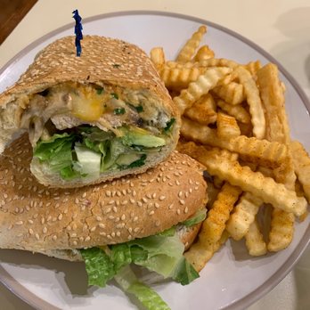 XO Cafe - Grilled Chicken Breast Sandwich - Cafes Near Me - Glendale, California