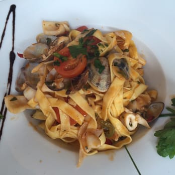 Da Bello e Bello - Taglialoni Vongole - Pizza Near Me - Munich, BY
