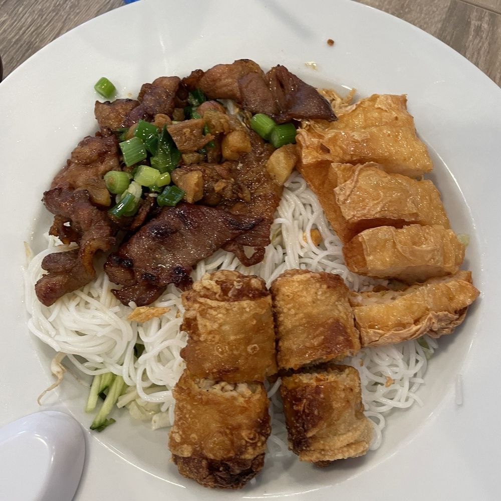 Com Tam Thanh - grilled pork with vermacelli noodles, fried shrimp cake, and egg rolls (bun thit nuong cha gio tau hu ky) - Vietnamese Near Me - Westminster, California Com Tam Thanh - grilled pork with vermacelli noodles, fried shrimp cake, and egg rolls (bun thit nuong cha gio tau hu ky) - Vietnamese Near Me - Westminster, California