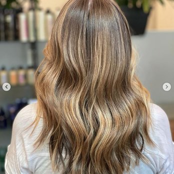 Robert Leonard - Partial balayage with Elyse - Hair Salons Near Me - Seattle, Washington