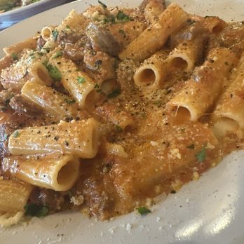 Frugatti's - Rigatoni special. Get it. It's crack!!!! - Italian Near Me - Bakersfield, California