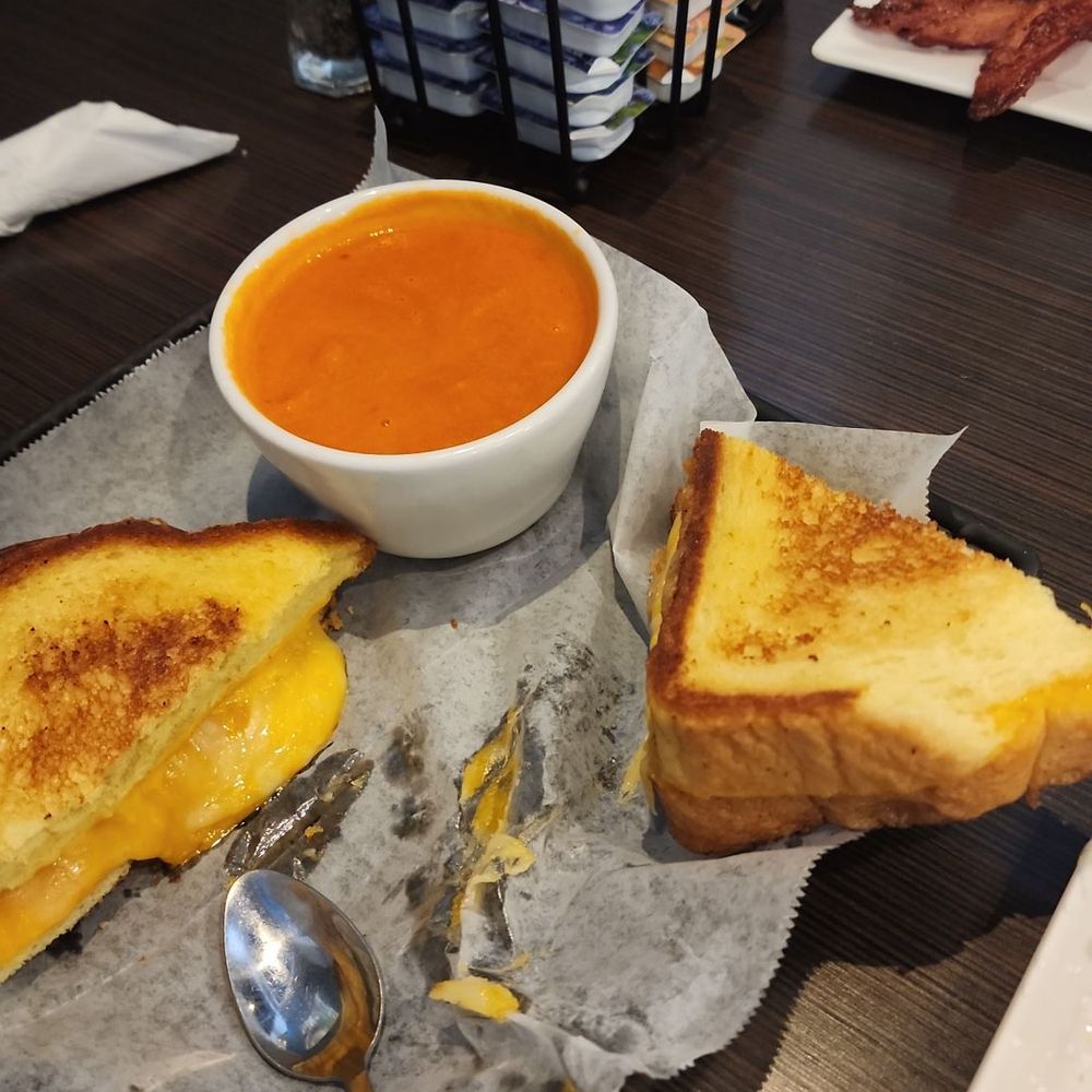 4 cheese grilled cheese and best tomato soup ever. 4 cheese grilled cheese and best tomato soup ever.