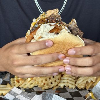 Food Dudes Kitchen - Cowboy burger - Seafood Near Me - Kill Devil Hills, North Carolina