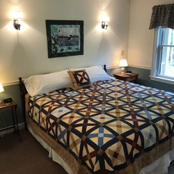 Pleasant Street Inn Bed & Breakfast - Room #2 Downstairs King